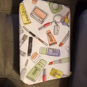 Clinque make up bag